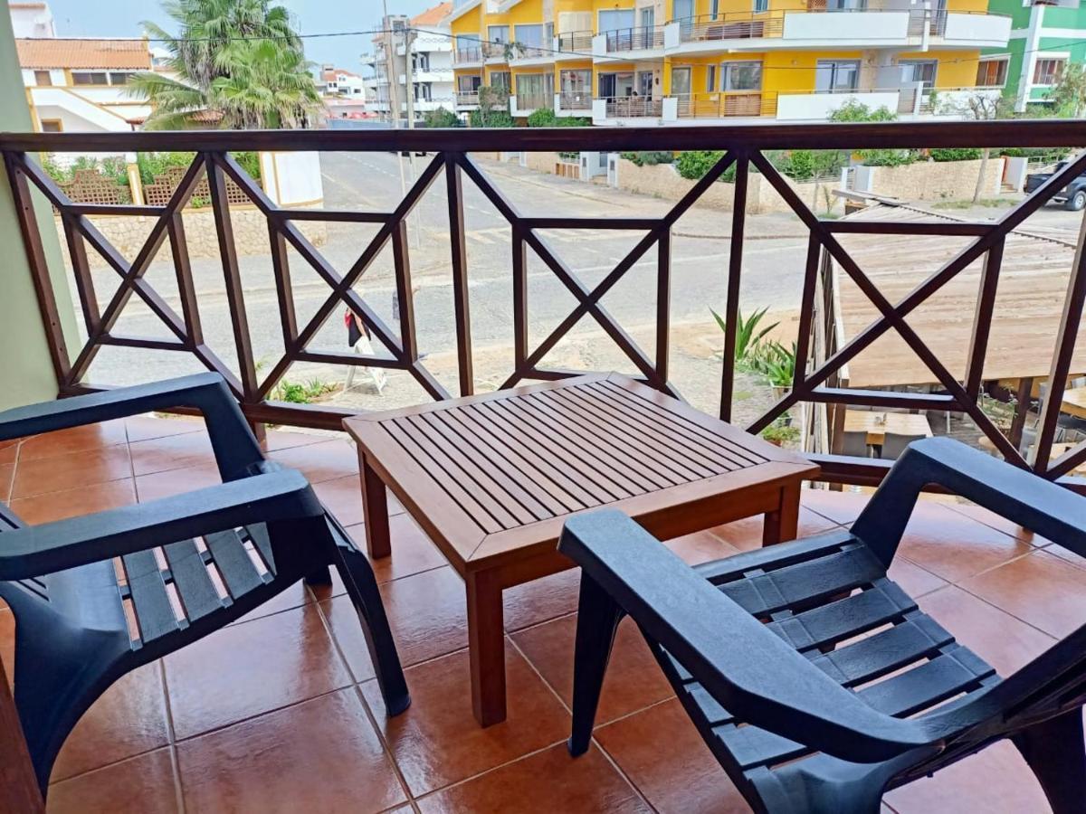 Sal&Love Apt In Porto Antigo Санта Мария Екстериор снимка
