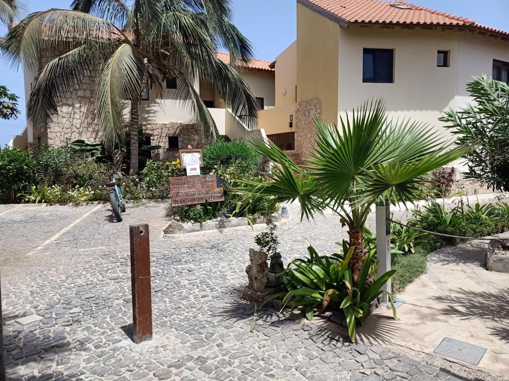 Sal&Love Apt In Porto Antigo Санта Мария Екстериор снимка